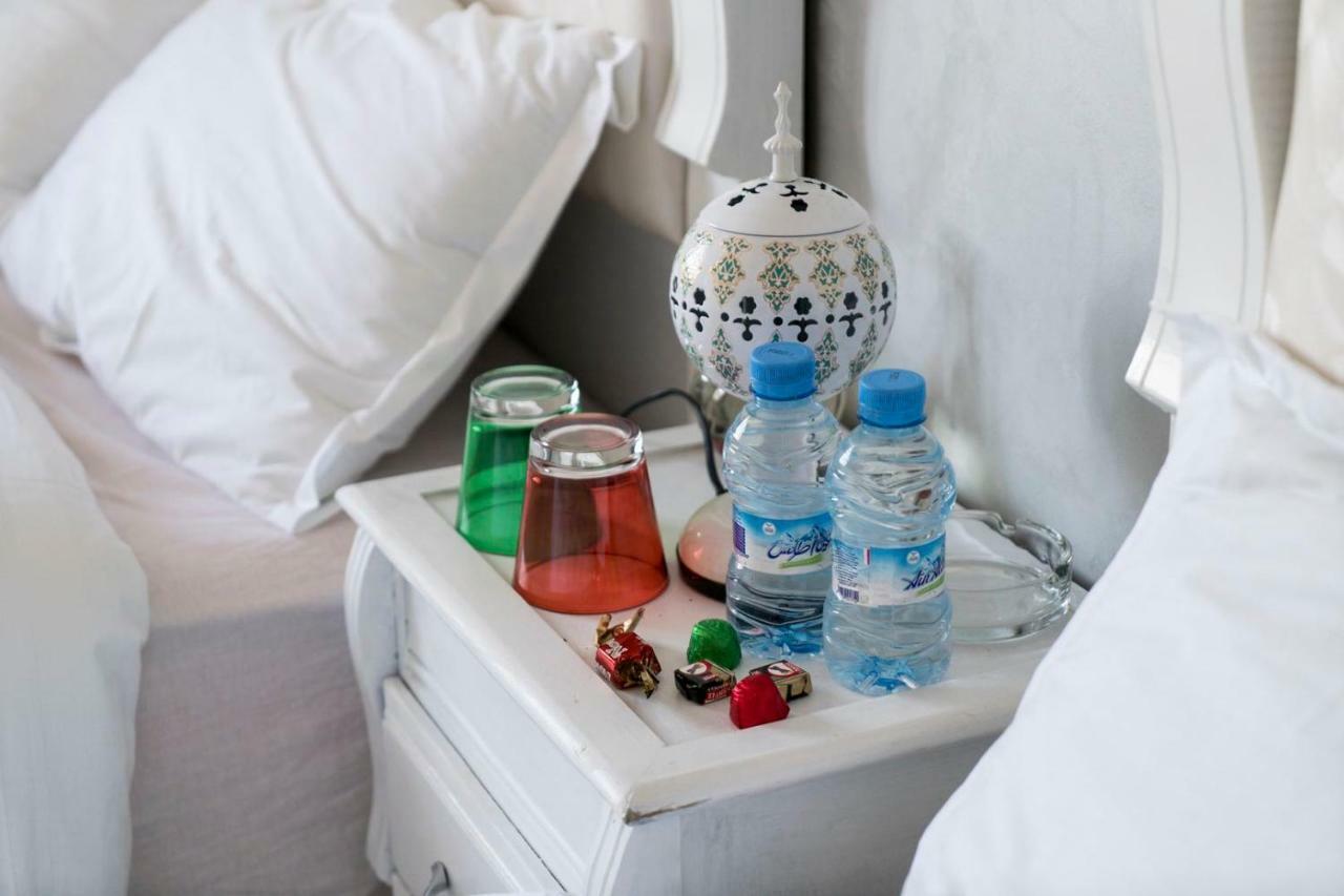 Blue And White House Hotel Anfa-Superieur Bagian luar foto